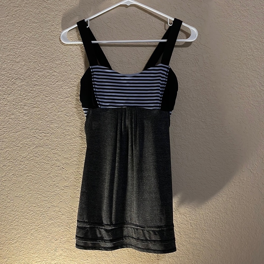 lululemon Athletic Tank. Excellent Condition.
